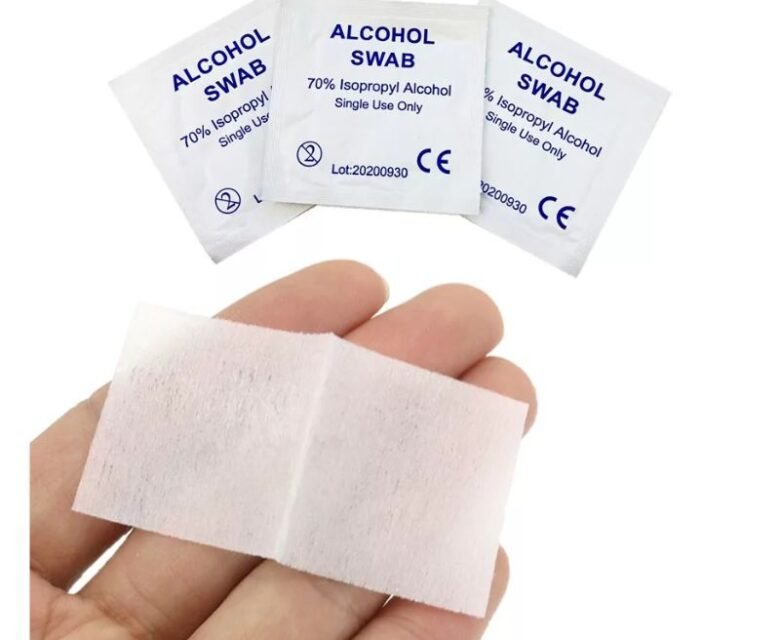 Alcohol Swab by rizochem pharmaceuticals